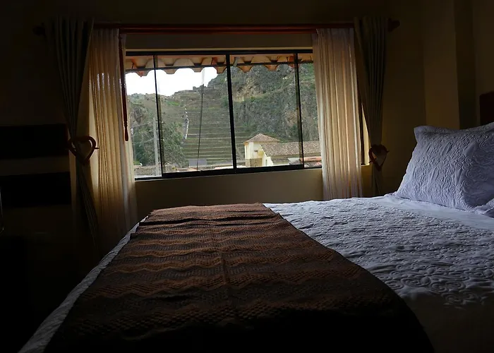 Sol Miranda * Ollantaytambo